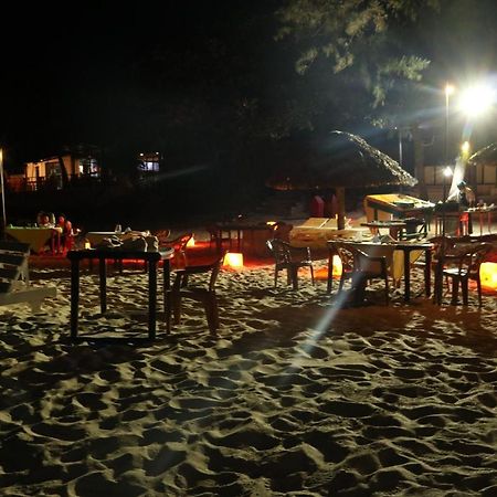 Green Park Beach Hotel Trincomalee Exterior foto